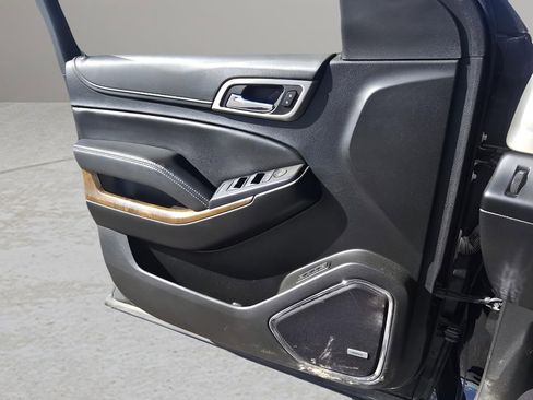 Used 2019 GMC Yukon XL Denali w/ Denali Ultimate Package image 16