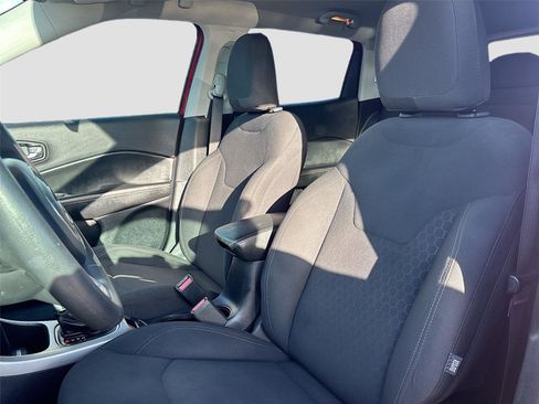 Used 2019 Jeep Compass Sport w/ Tech Group image 20