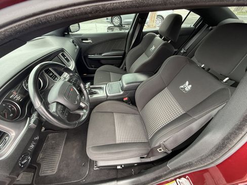 Used 2019 Dodge Charger Scat Pack image 9