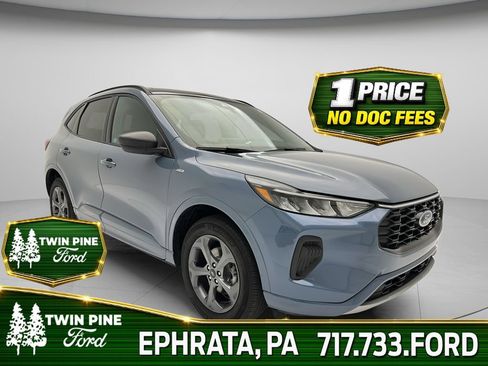 Used 2024 Ford Escape ST-Line w/ Tech Pack #1 AWD/4WD image 1