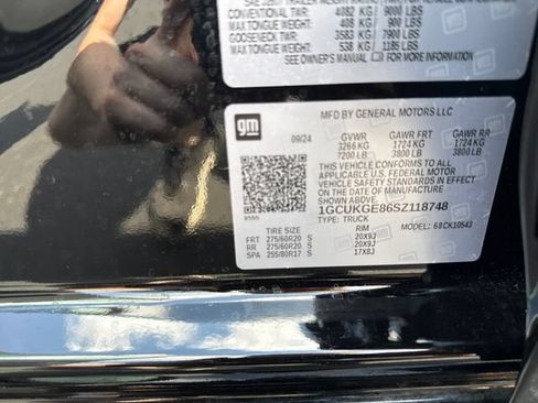Used 2025 Chevrolet Silverado 1500 LTZ AWD/4WD image 29