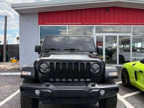 Used 2021 Jeep Wrangler Unlimited Sport AWD/4WD image 2