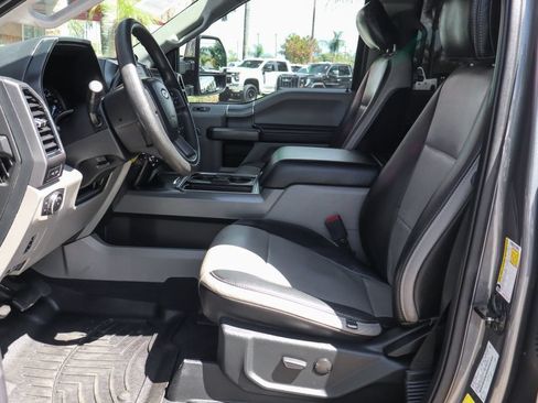 Used 2021 Ford F250 XLT w/ XLT Premium Package AWD/4WD image 24