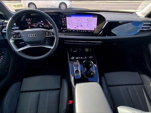 Used 2025 Audi A5 2.0T Premium Plus w/ Premium Plus AWD/4WD image 5