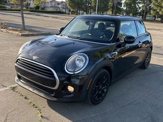 Used 2019 MINI Cooper 2-Door Hardtop video 1