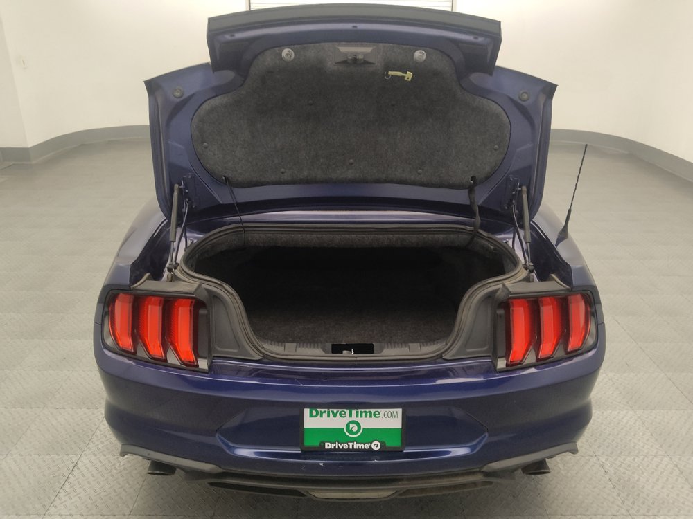 Used 2018 Ford Mustang Premium w/ Equipment Group 201A RWD image 29