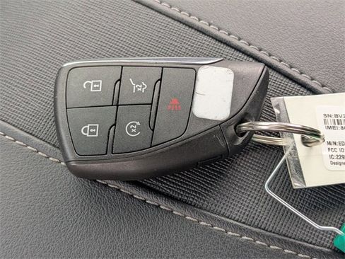 Used 2025 Buick Enclave Preferred image 27