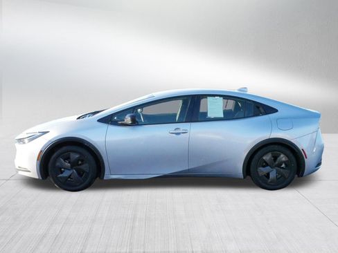 Certified 2024 Toyota Prius LE image 4