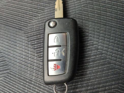 Used 2016 Nissan Rogue S image 35