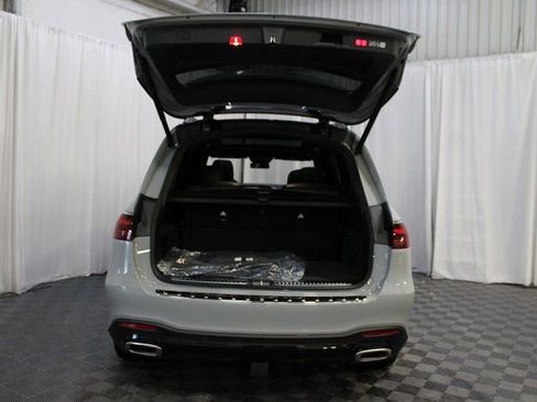 New 2026 Mercedes-Benz GLS 580 4MATIC image 7
