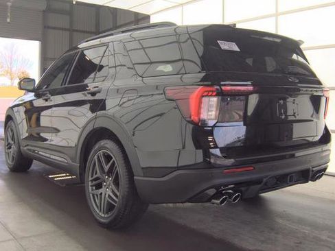 Used 2025 Ford Explorer ST w/ Sun And Sound Package AWD/4WD image 4
