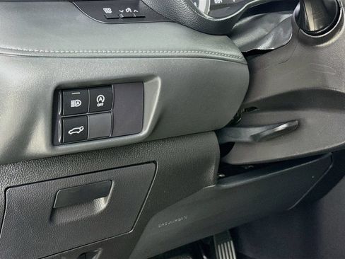 Certified 2025 Toyota Highlander LE AWD/4WD image 12
