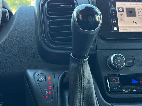 New 2024 RAM ProMaster 2500 w/ Convenience Group FWD image 23