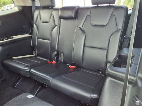 Used 2025 Kia Telluride S AWD/4WD image 19