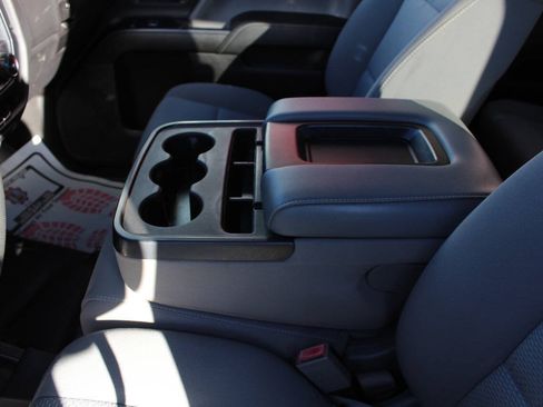 Used 2015 Chevrolet Silverado 2500 W/T AWD/4WD image 17
