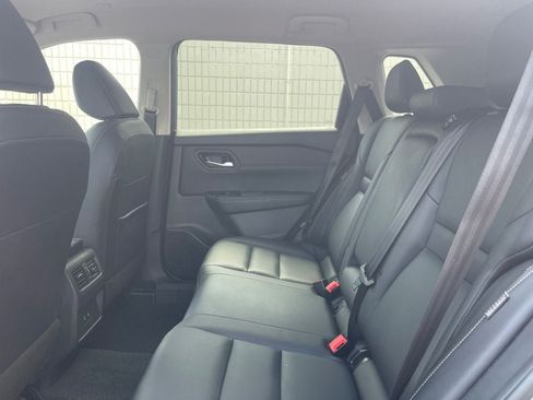 Used 2026 Nissan Rogue SL FWD image 13