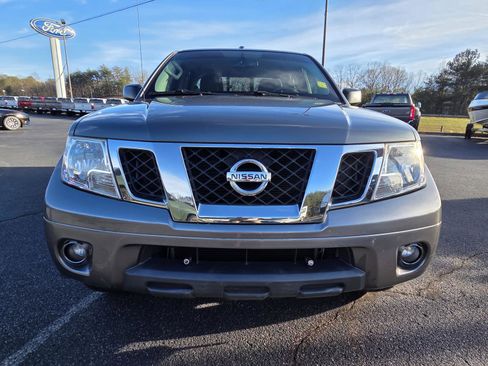 Used 2017 Nissan Frontier SV w/ SV Value Truck Package image 3