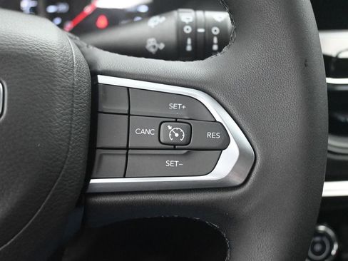 New 2026 Jeep Compass Latitude w/ Sun and Sound Group image 21