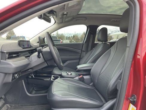 Used 2024 Ford Mustang Mach-E Premium image 8