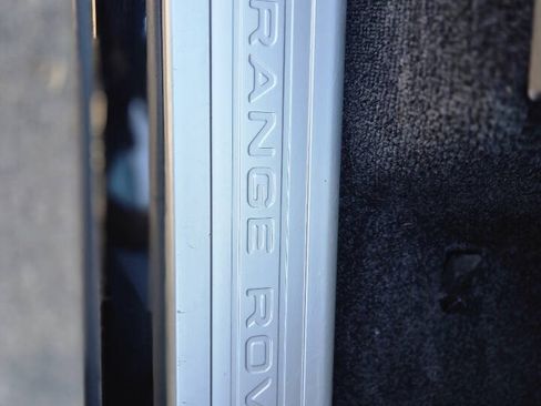 Used 2017 Land Rover Range Rover HSE AWD/4WD image 28