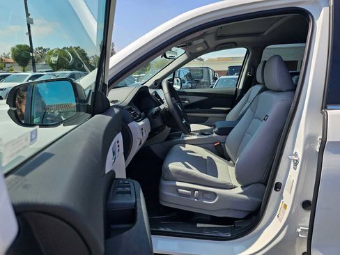 New 2025 Honda Ridgeline RTL image 19