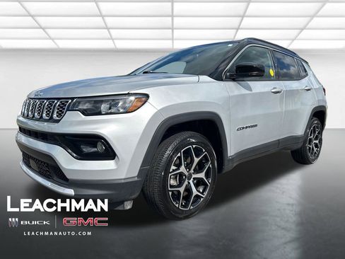 Used 2026 Jeep Compass Limited AWD/4WD image 8