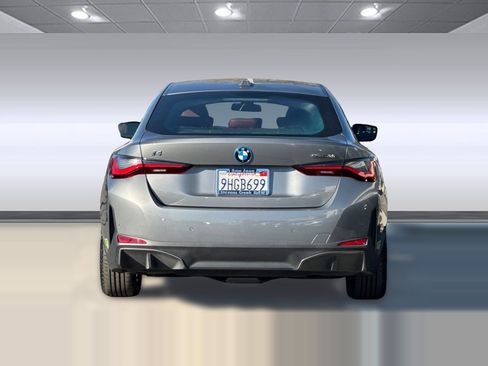 Used 2023 BMW i4 eDrive35 w/ Premium Package image 9