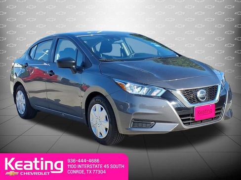 Used 2022 Nissan Versa S FWD image 3
