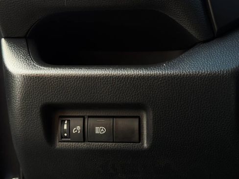 Certified 2023 Toyota RAV4 LE AWD/4WD image 32
