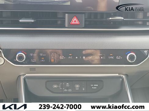 New 2026 Kia Carnival EX FWD image 28