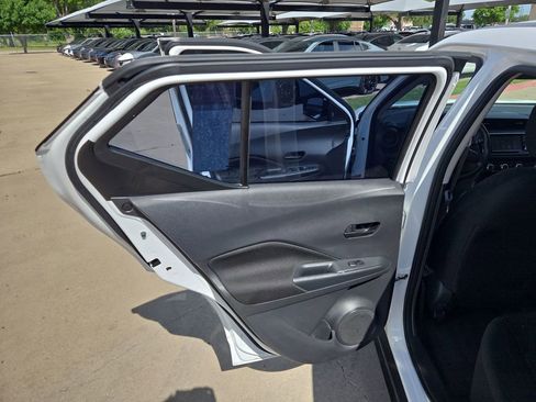 Used 2025 Nissan Kicks Play S FWD image 11