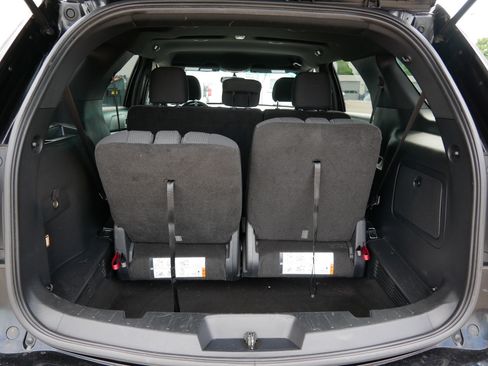 Used 2016 Ford Explorer XLT w/ Equipment Group 201A AWD/4WD image 19