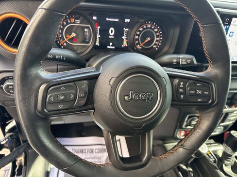 Used 2024 Jeep Gladiator Mojave w/ Convenience Group image 21