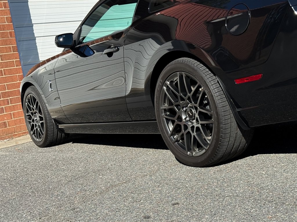 Used 2014 Ford Mustang Shelby GT500 w/ Equipment Group 821A RWD image 21