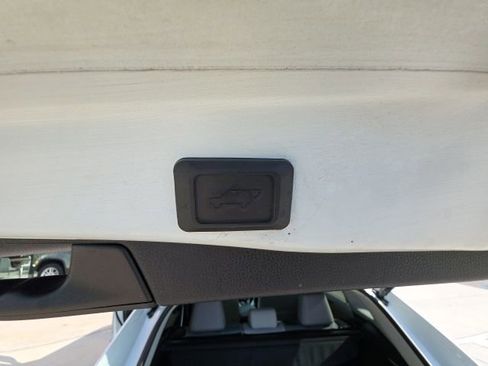 Used 2019 Toyota RAV4 Limited w/ Cold Weather Package AWD/4WD image 29