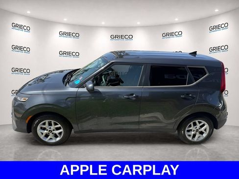 Used 2022 Kia Soul LX w/ Technology Package FWD image 3