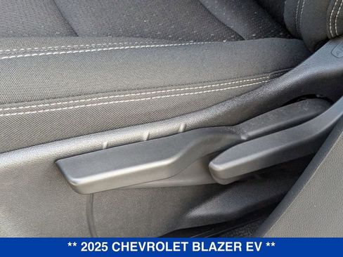 New 2025 Chevrolet Blazer EV LT AWD/4WD image 14