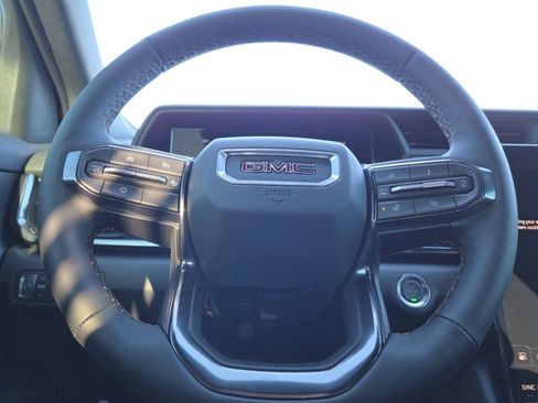 New 2026 GMC Terrain AT4 w/ Convenience Package III image 32