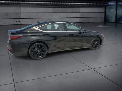 Certified 2022 Lexus ES 350 F Sport w/ Accessory Package 2 FWD image 9