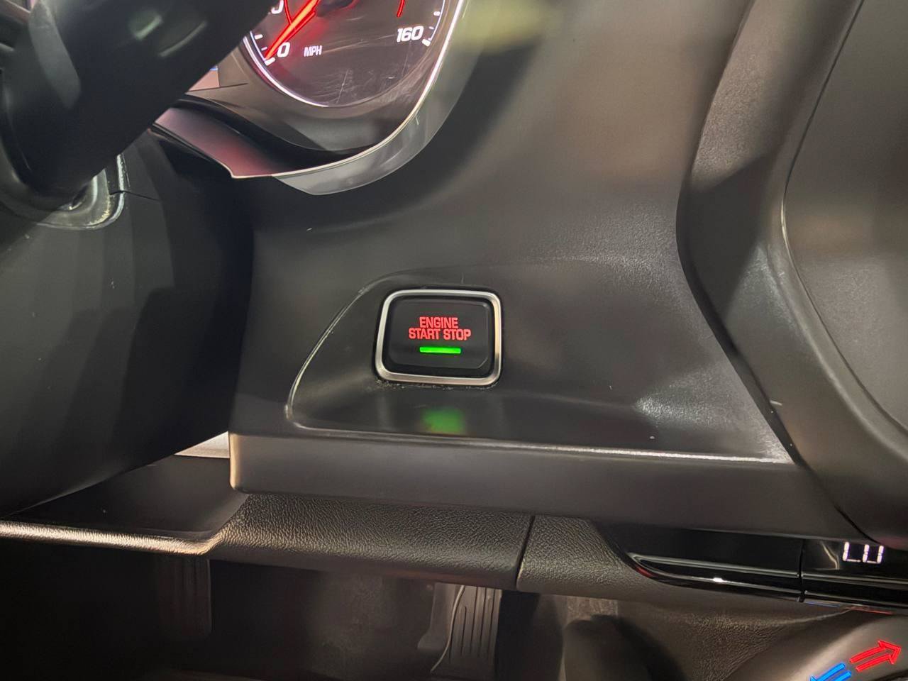 Used 2020 Chevrolet Camaro LS RWD image 27