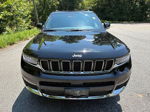 Used 2024 Jeep Grand Cherokee L Limited w/ Trailer Tow Package AWD/4WD image 3