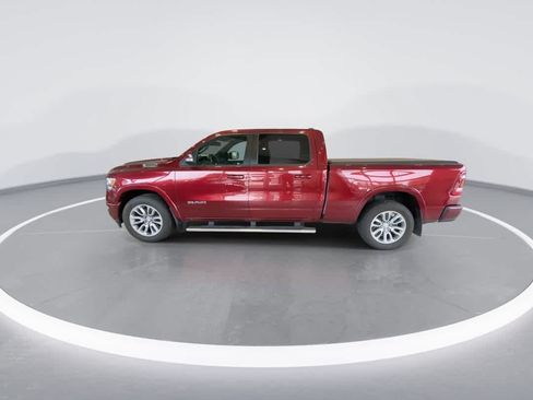 Used 2019 RAM 1500 Laramie w/ Sport Appearance Package AWD/4WD image 5