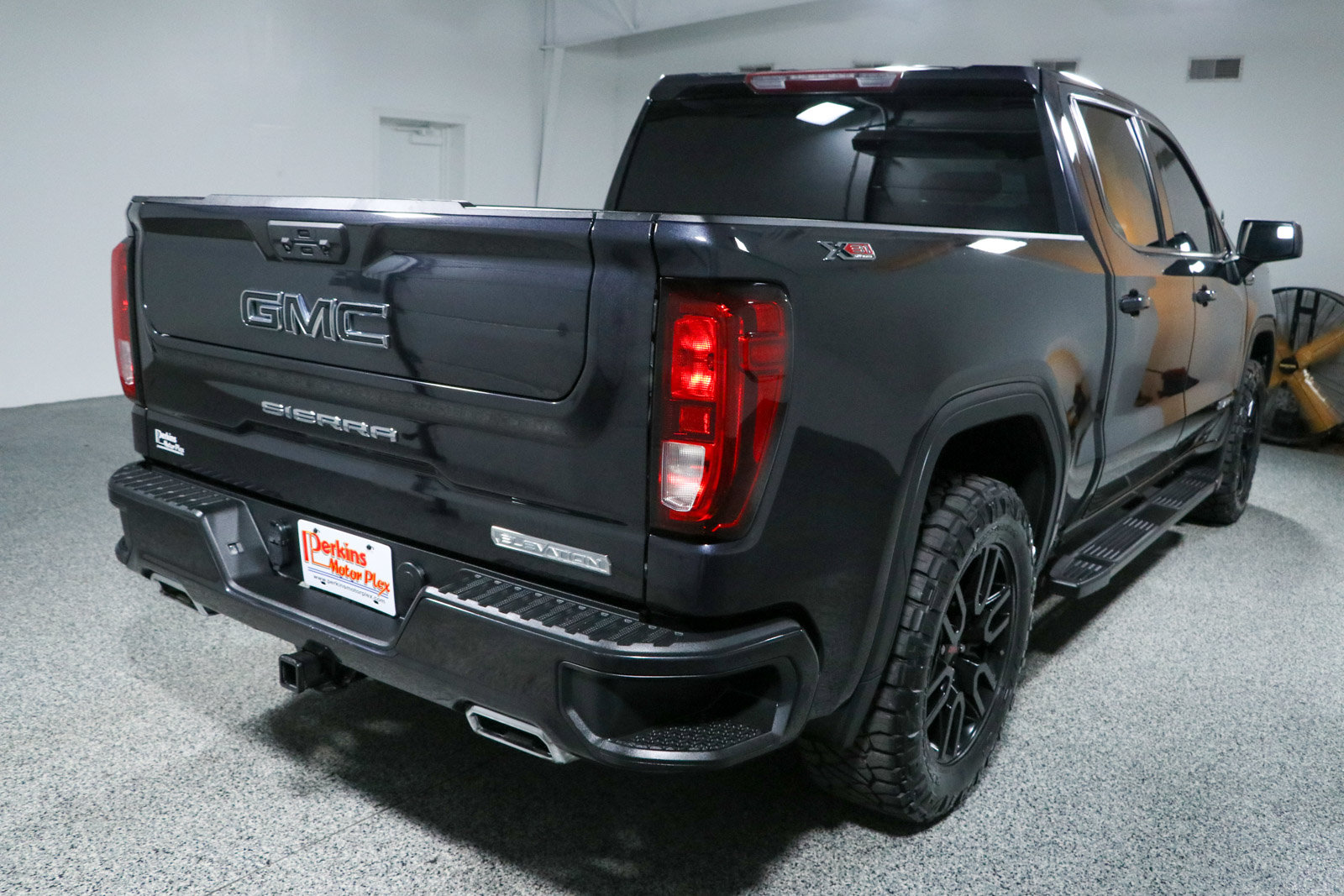 Used 2022 GMC Sierra 1500 Elevation AWD/4WD image 8