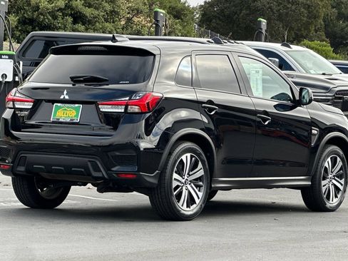 Used 2025 Mitsubishi Outlander Sport ES AWD/4WD image 4