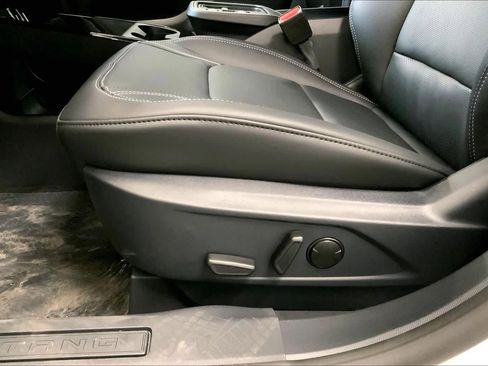 New 2026 Ford Mustang Mach-E Premium image 19