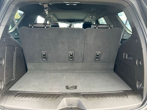 Used 2021 GMC Yukon SLT w/ Rear Media and Nav Package image 21