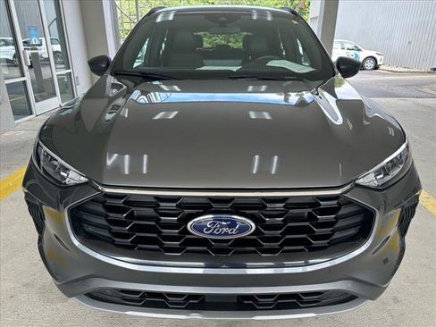 Certified 2023 Ford Escape ST-Line w/ Tech Pack #1 image 8