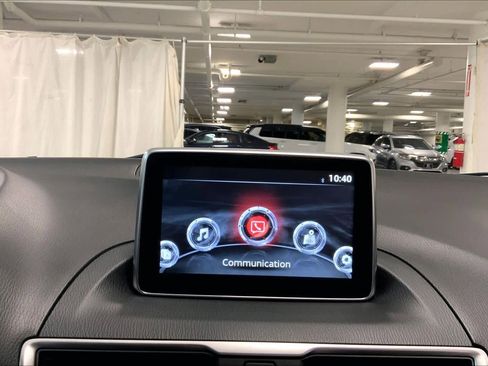 Used 2016 MAZDA MAZDA3 i Touring image 35