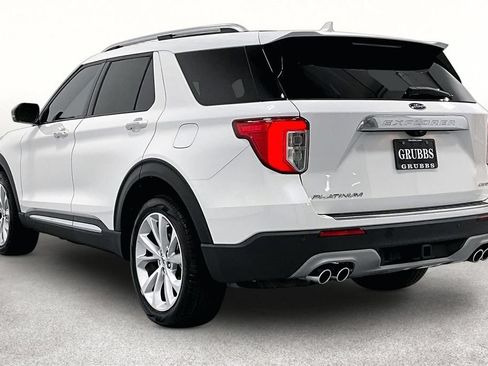 Used 2023 Ford Explorer Platinum w/ Technology Package AWD/4WD image 15