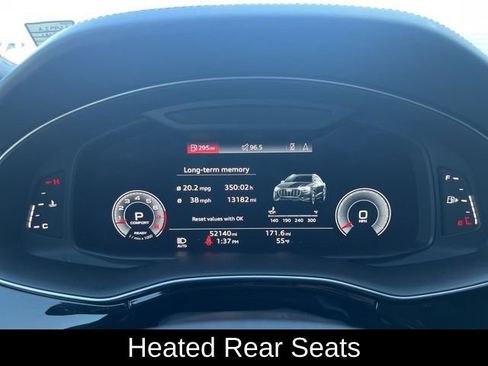 Used 2021 Audi Q8 Prestige image 21